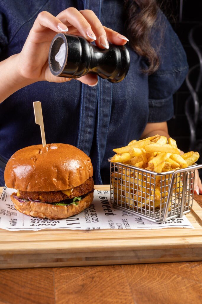 Burger maison et frites